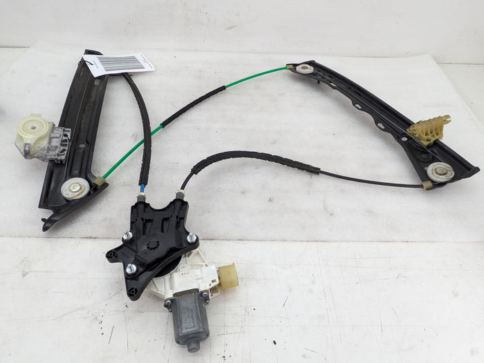 BMW F32 F33 430i 428i 435i 440i Right/Passenger Side Door Window Regulator & Motor 51337352748/7046032