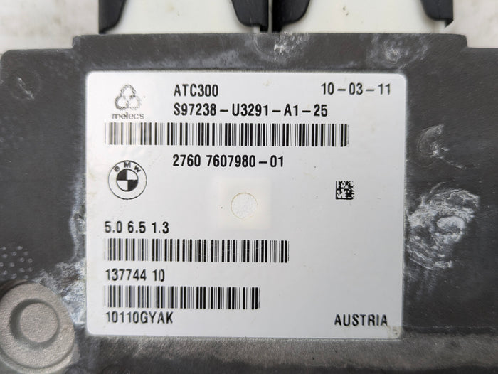 BMW E90 E91 E92 335xi 330xi 328xi 325xi xDrive AWD Transfer Case Control Module 7607980
