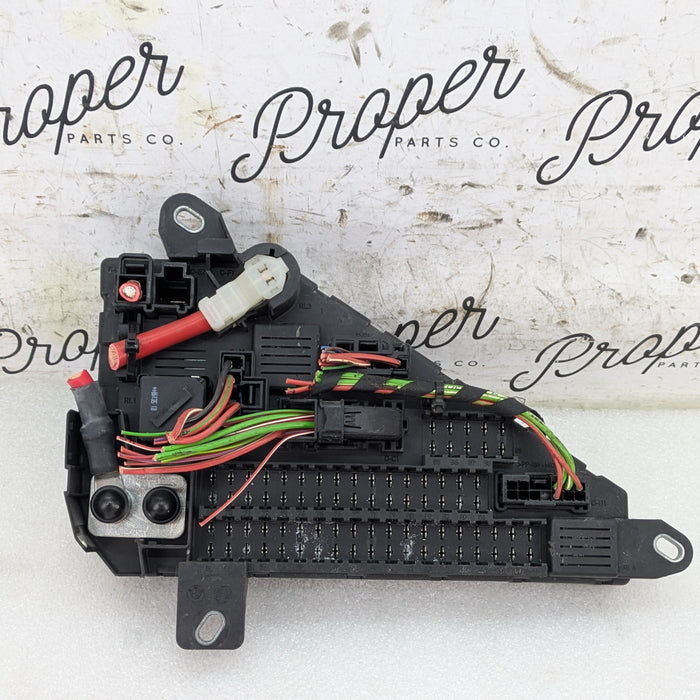 BMW E60 E61 E63 E64 5 Series Trunk Power Distribution Fuse Box 6906618/6906619