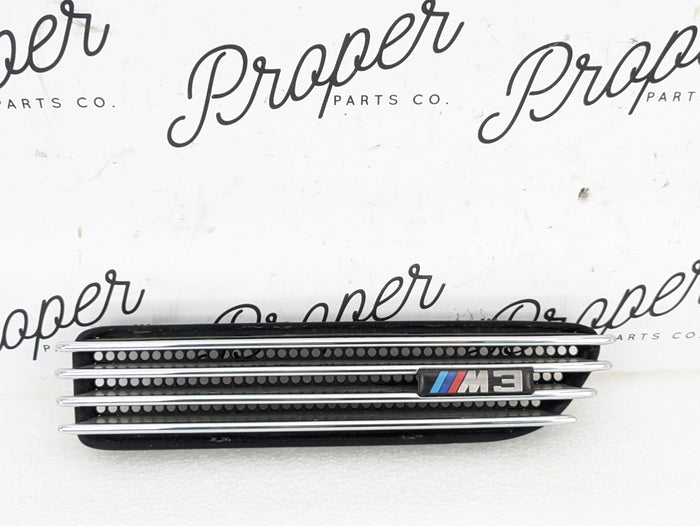 BMW E46 M3 Coupe/Convertible Passenger Right Wing Fender Grille Vent Badge 2694608