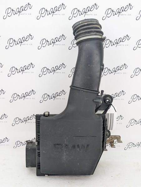BMW E82 E88 E90 E92 E93 135i 335xi 335i N55 Engine Intake Air Box Filter Housing 7599284