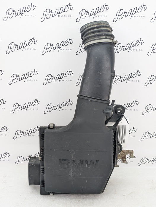 BMW E82 E88 E90 E92 E93 135i 335xi 335i N55 Engine Intake Air Box Filter Housing 7599284