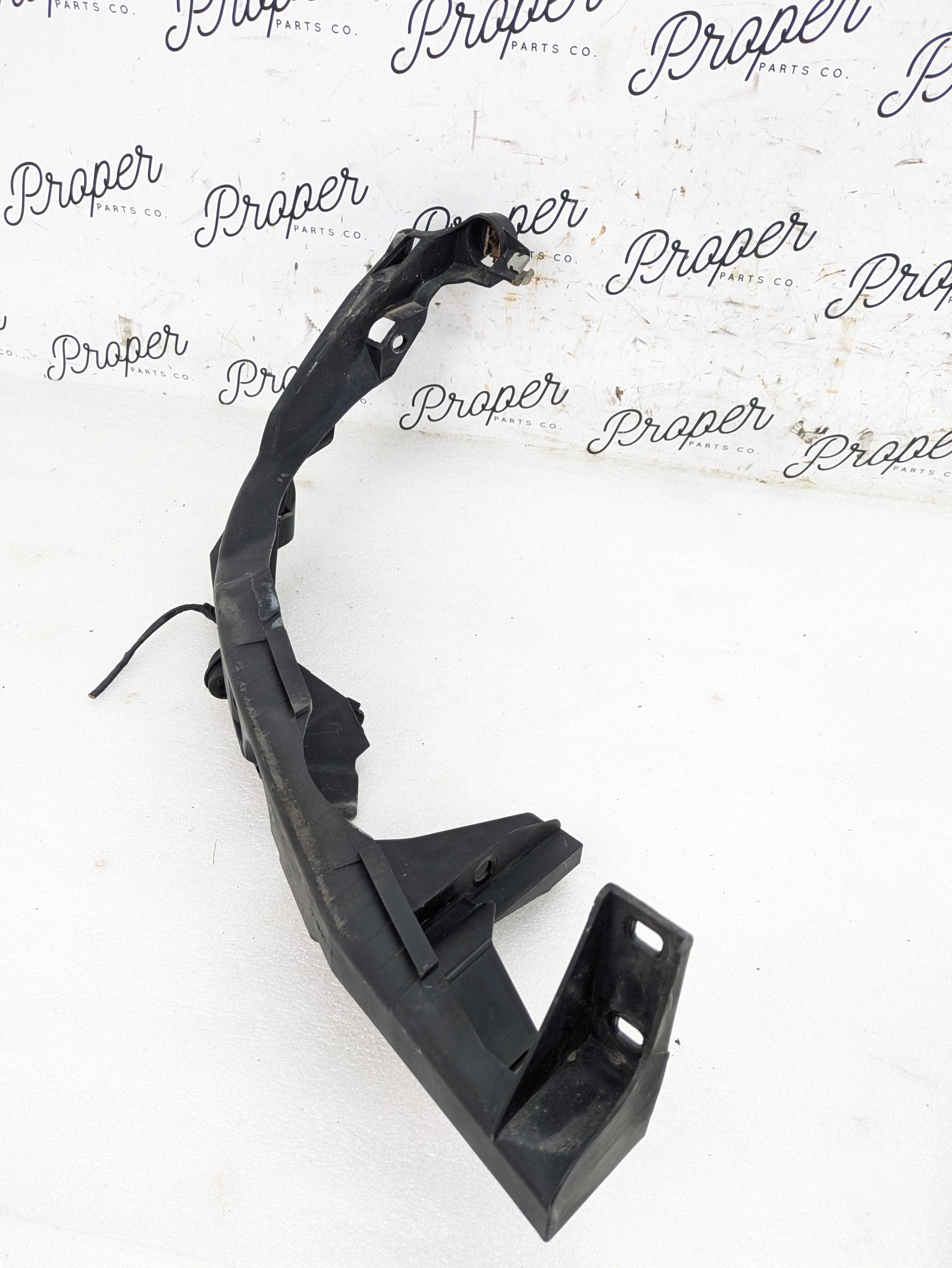 Genuine BMW Headlight Support Frame - Passenger Right For E90 E91 328i 328Xi - 51647227926