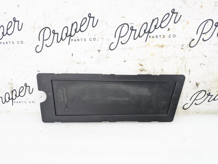 BMW G22 G20 G26 430ix 330ix 330ex Trunk Storage Compartment Access Panel Cover 7438305 *DAMAGED*