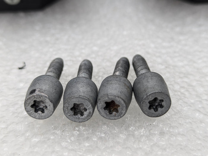 BMW E46 330i 325i 323i Wagon/Touring Rear Roll Blind Sight Protection Cover Mounting Support Brackets Set 7026710/7026709