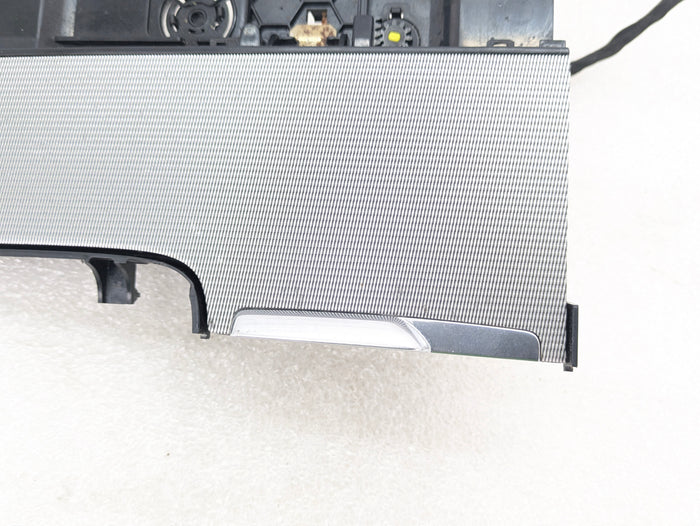2021 Volvo V60 T6 R-Design Center Console Storage W/12V Power Outlet & Silver Trim 31398028/32275471