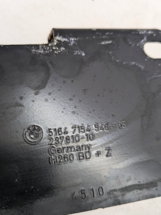 BMW E90 E91 E92 E93 3 Series Left/Right Radiator Mounting Brackets 7117811/7154546