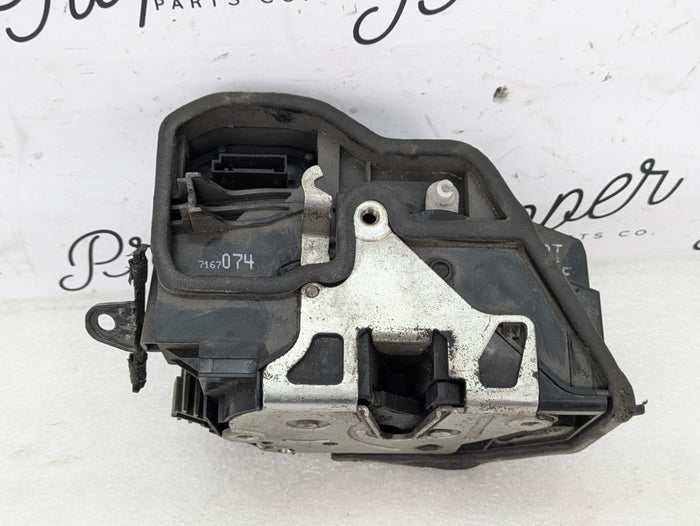 BMW M2 M3 M4 M5 X3 X4 X5 Front Right Door Lock Actuator 7167074 / 51217202146