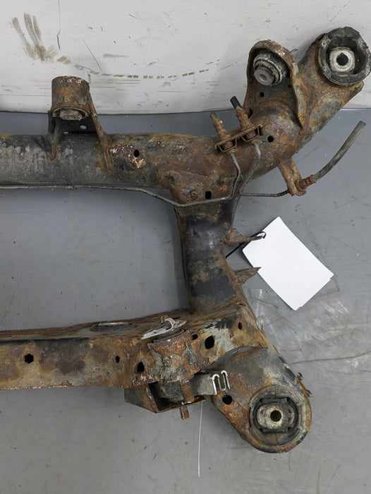 BMW E90 E91 E92 E93 335IS 335xi Rear Axle Cross Member Subframe Carrier 33316783713