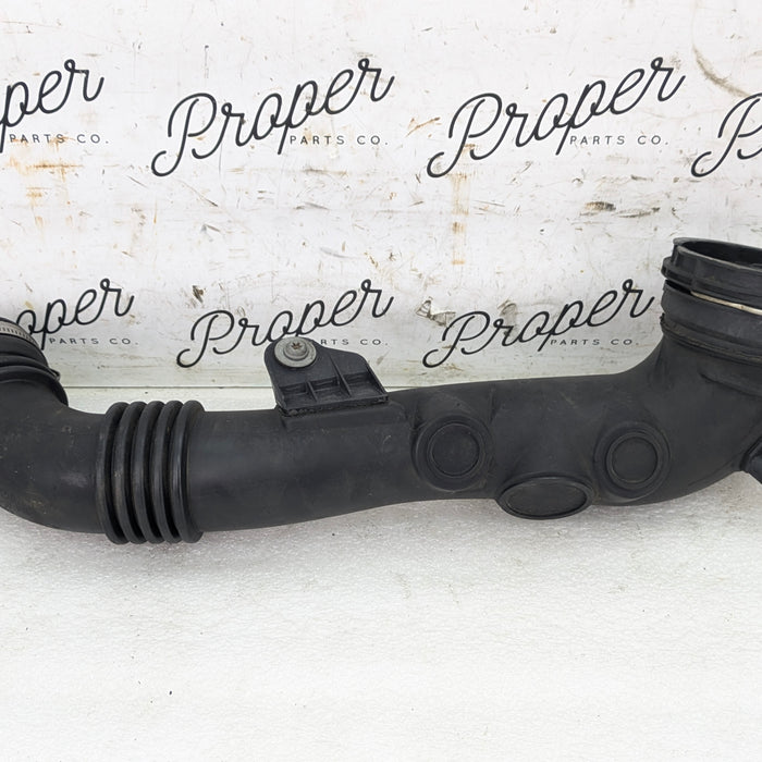 BMW E90 E92 E93 335xi 335i E82 E88 135i N55 Air Induction Intake Charge Pipe 7615026/8644432