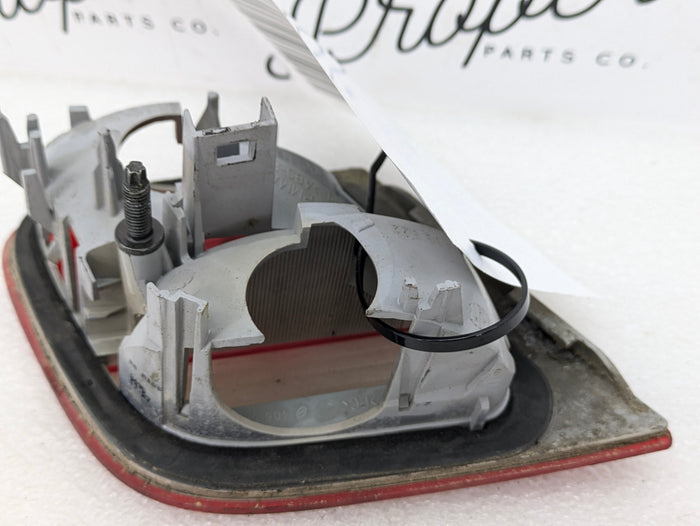 BMW E46 M3 330ci 328ci 325ci 323ci Coupe/Convertible Inner Right Trunk Tail Light 6920706