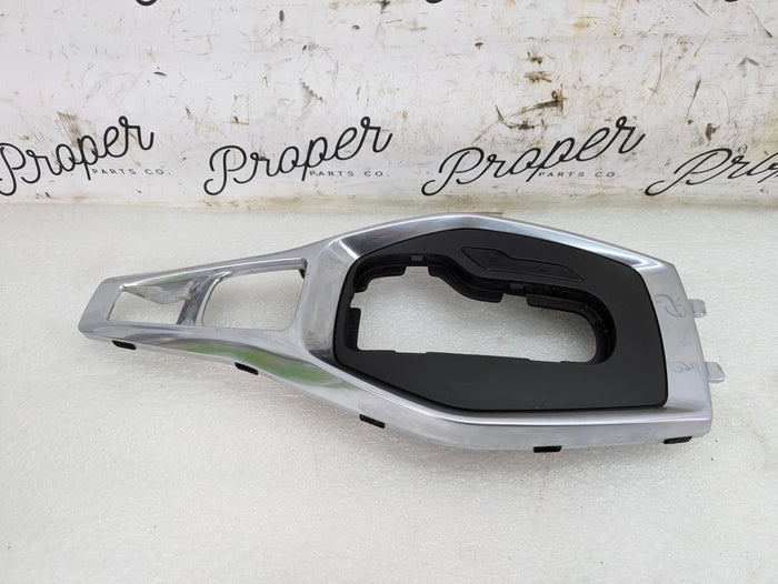 2018 Chevrolet 6th Gen Camaro 2SS Automatic Transmission Center Console Silver Shifter Trim 84149876