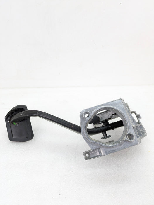 BMW E82 E88 E90 E91 E92 E93 335xi 330xi 328xi Automatic Brake Pedal 6751975