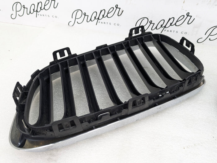 BMW F22 F23 2 Series Pre-LCI Chrome Kidney Grille Set 7295521/7295522 *DAMAGED*