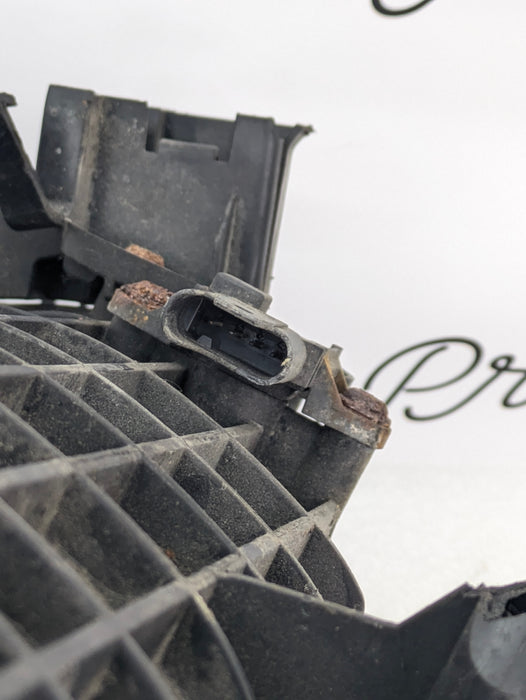 BMW E9X F3X F8X F10 E82 E88 F22 F23 F87 N55 Air Intake Manifold 7576911 *DAMAGED*