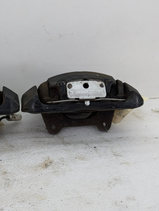 BMW E91 E90 E92 E93 335i/335xi Front Brake Calipers 34116773201/34116773202
