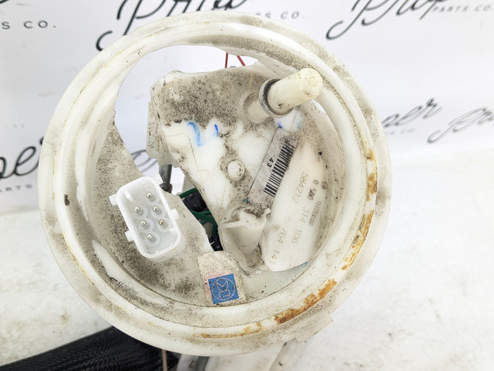 BMW E60 E61 M5/E63 E64 M6 Fuel Pump W/Level Sensor Right 6764141/16117373524 *DAMAGED*
