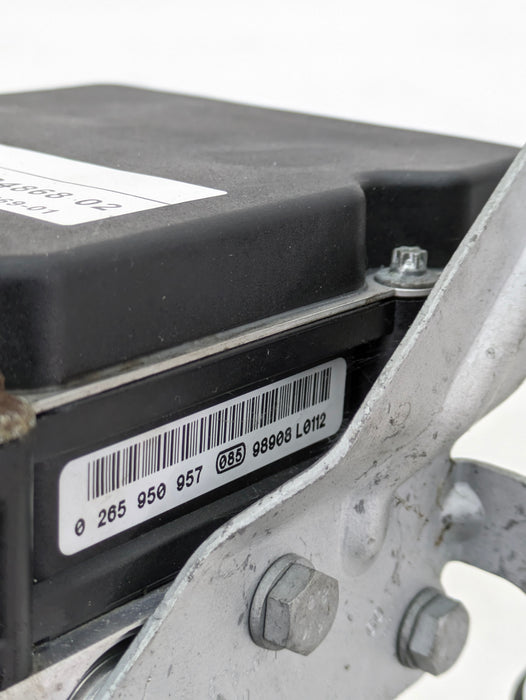 BMW E90 E91 E92 E93 335i 335xi 328xi AWD Anti-Lock Brake ABS Pump DSC Hydraulic Module 34516795394