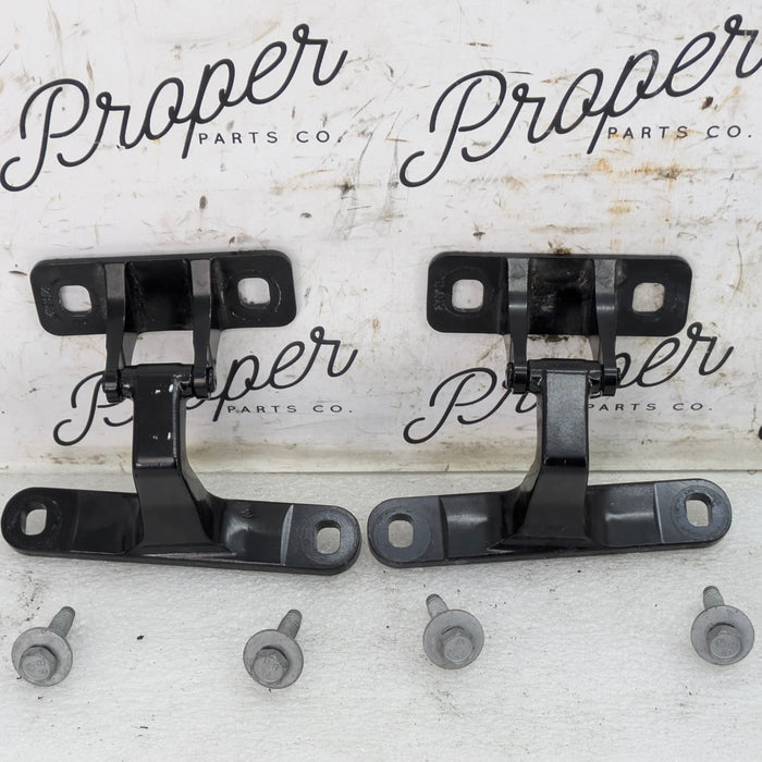 Chevrolet C7 Corvette Stingray Z51 Rear Left & Right Hatch Trunk Lid Hinge Set 23187759/23187760