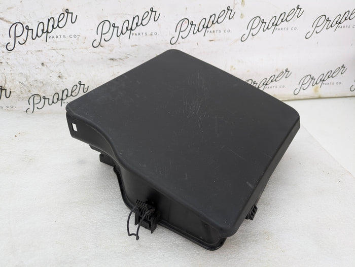 BMW E46 330CI 330I M54B30 3.0 Engine Air Filter Box Housing Top Lid Cap 7501976