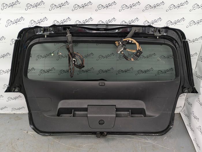 Volkswagen MK7/5G GTI Hatch Deep Black Pearl (LC9X) *DAMAGED*