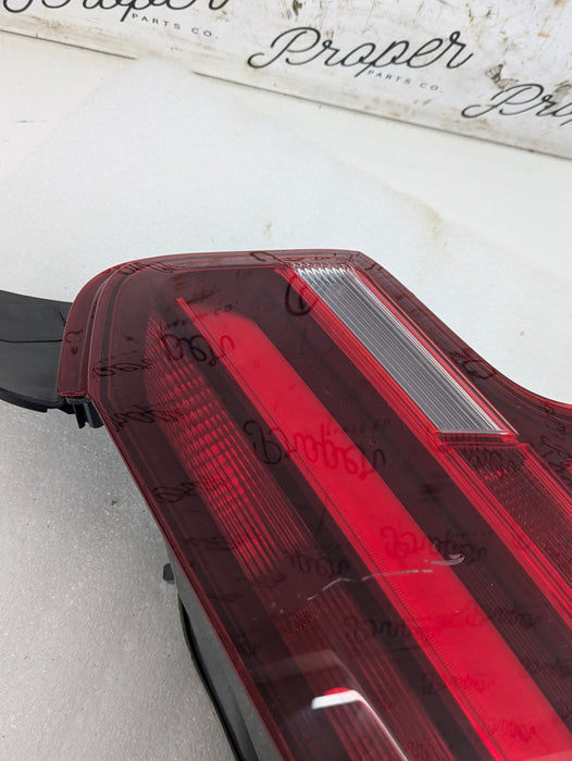 BMW F22 F23 228xi M240xi M235xi 230xi F87 M2 Pre-LCI Right/Passenger Side Tail Light Assembly 7295428