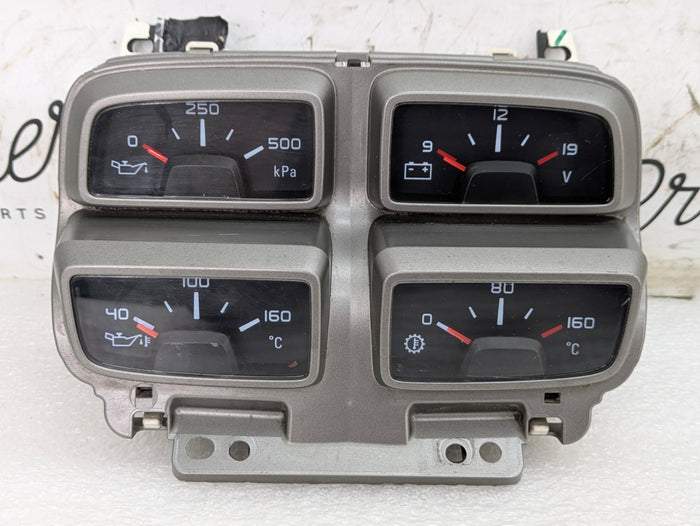 2015 Chevrolet 5th Gen Camaro 2SS V8 Console Oil Pressure Temperature Volt Silver Gauges 22988834 *Scratch*