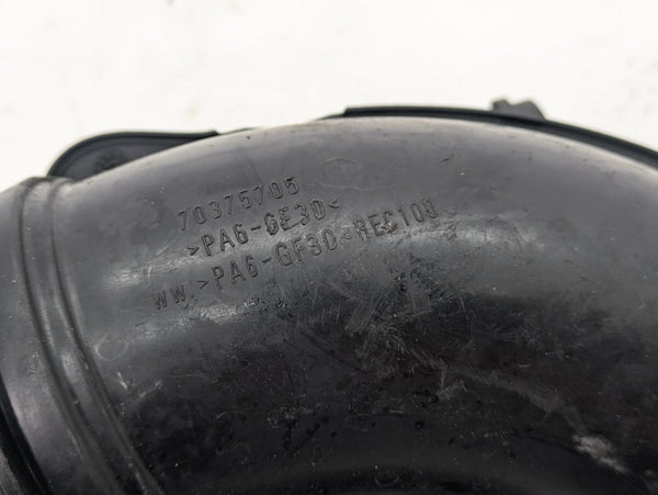 BMW E92 E90 E93 335i/E82 E88 135i N55 Turbocharger Inlet Air Duct 7599290