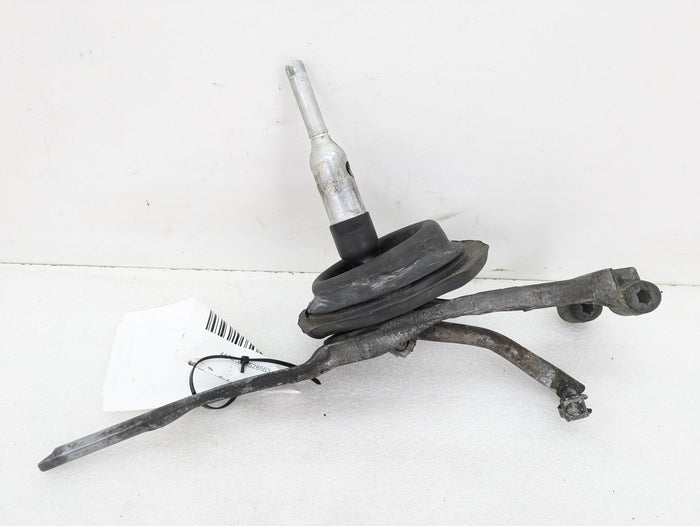 BMW E82 E88 E90 E91 E92 E93 335xi Manual Transmission Shifter Arm Lever Selector Rod Carrier 25117590609