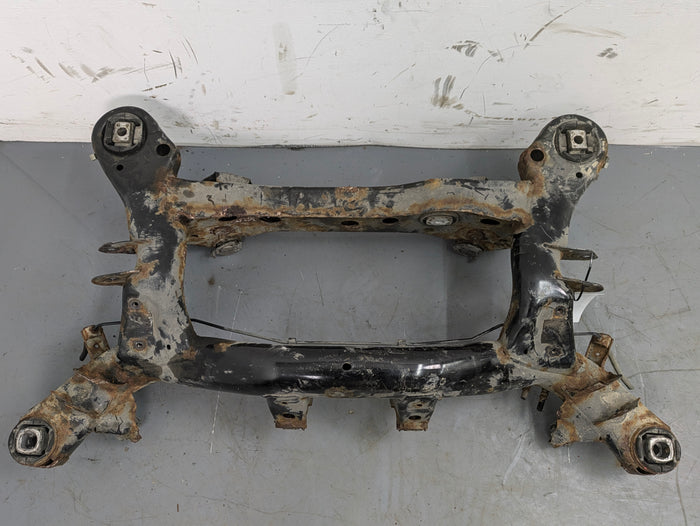 BMW E90 E91 E92 E93 335IS 335xi Rear Axle Cross Member Subframe Carrier 33316783713