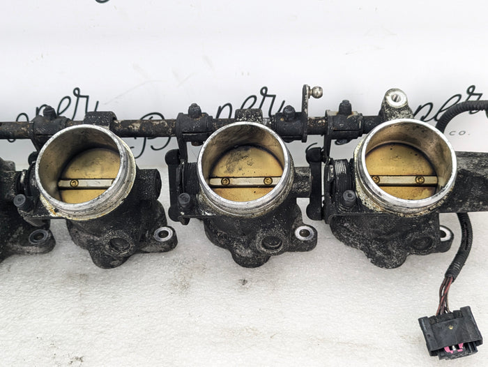 BMW S85 E60 E61 M5 E63 E64 M6 Throttle Body Assembly & Hall Sensor Cylinder 6-10 13547841814