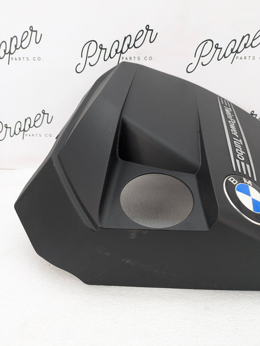 BMW E82 E88 135i E90 E93 E92 335xi 335i N55 Twin Power Turbo Cover Engine Cover 7589037