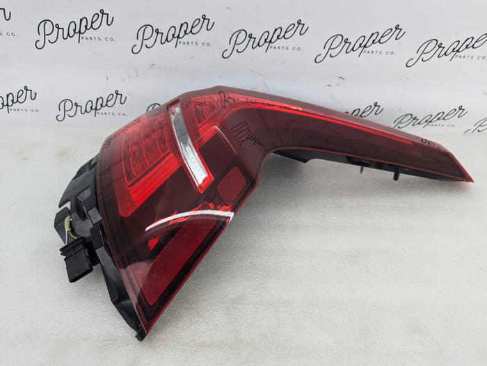 2021 Volvo V60 T6 R-Design Rear Right/Passenger Side Outer Tail Light 32291361