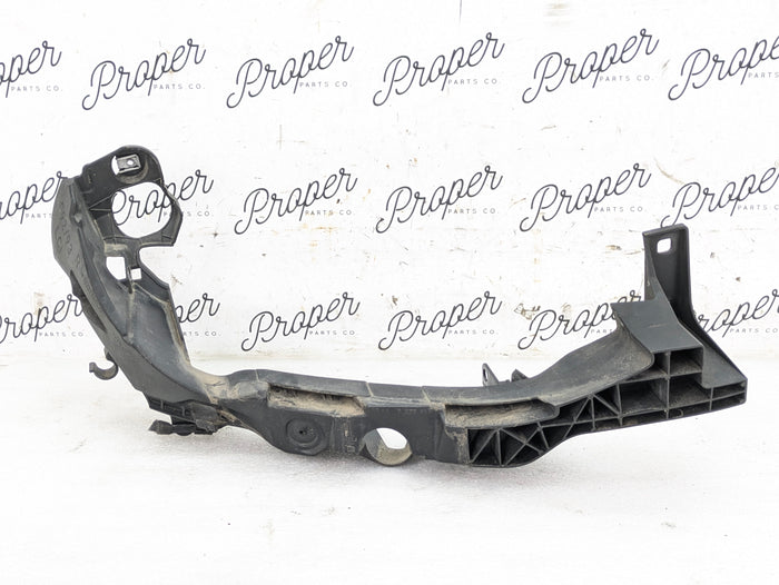 BMW E92 E93 335xi 328xi LCI Right/Passenger Side Headlight Mounting Bracket 7227926