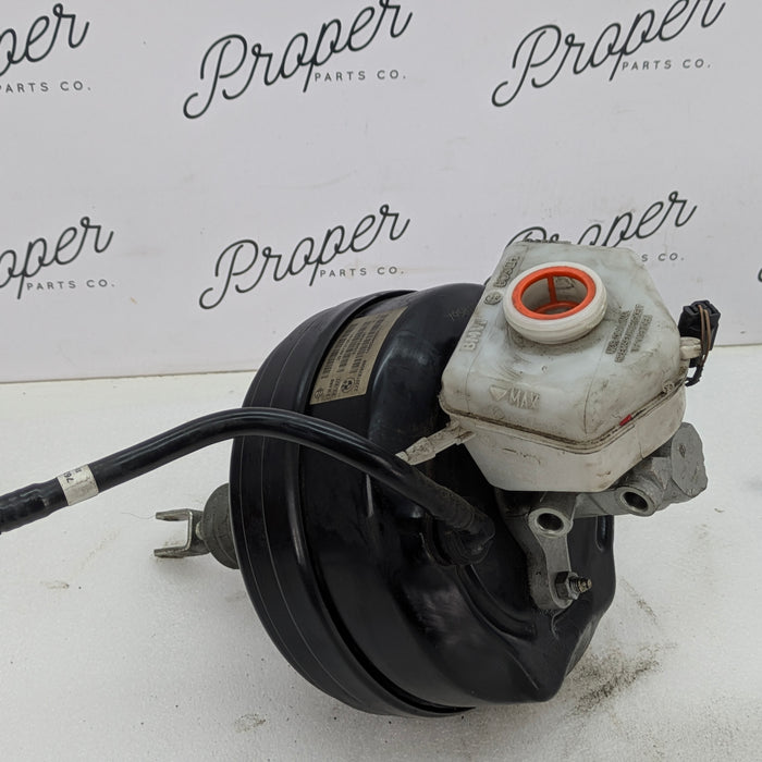 BMW F36 435xi Brake Booster & Master Cylinder Assembly 6872135