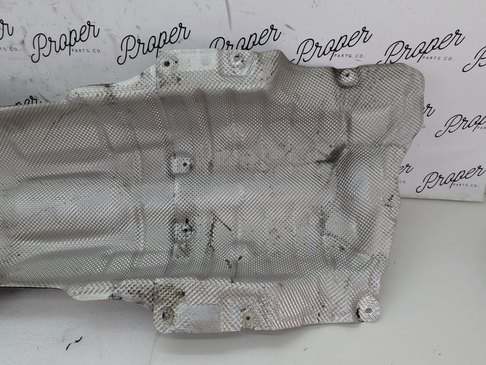 BMW G20 G22 G23 G26 330ix 330i Front/Rear Automatic Transmission Tunnel/Fuel Tank Heat Shields 7340963/7340981