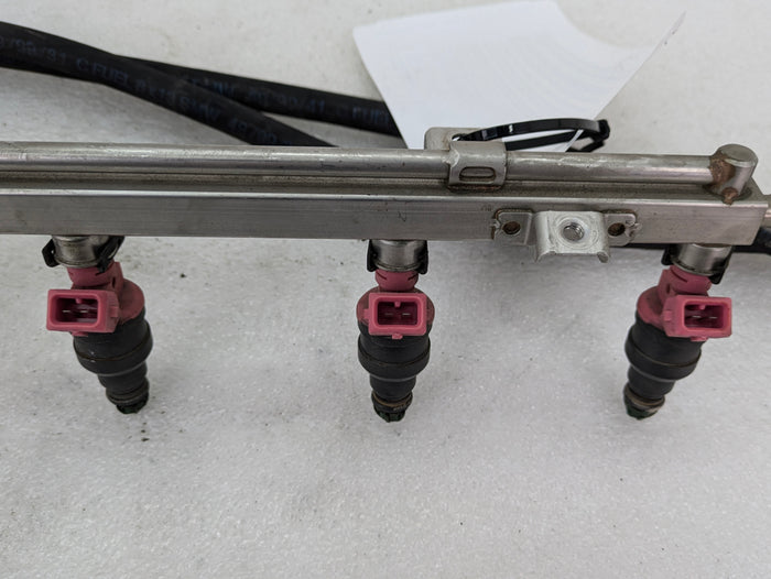 BMW Z3 M Roadster/M Coupe S52 Engine Fuel Rail & Fuel Injectors 3597470/13531436470/13641703819