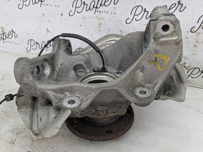 BMW F22 F23 228xi M235xi M240xi 230xi AWD Right/Passenger Side Front Knuckle 6853820