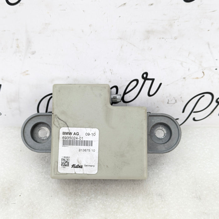 BMW E93 E90 E92 E91 3 Series Back Up Antenna Module 6935024