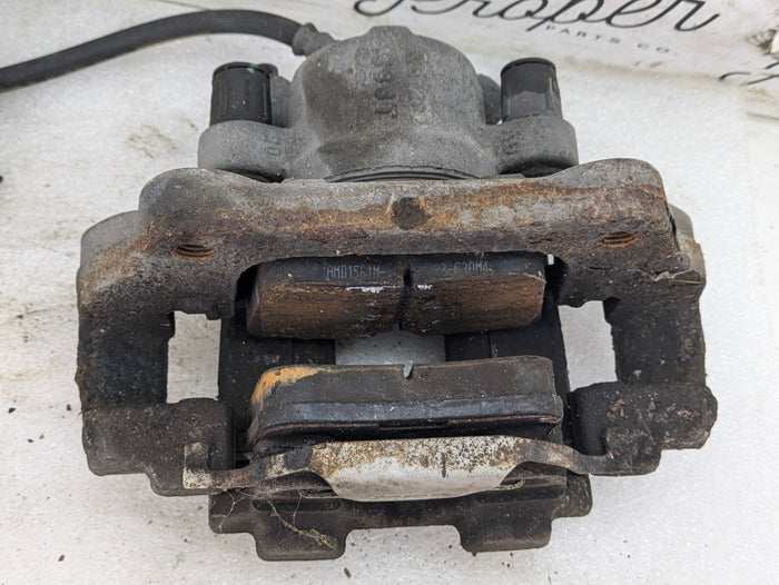 BMW F22 F23 228xi 228i 230i 230xi Front Left/Right Brake Caliper Set 34116857687/34116857688