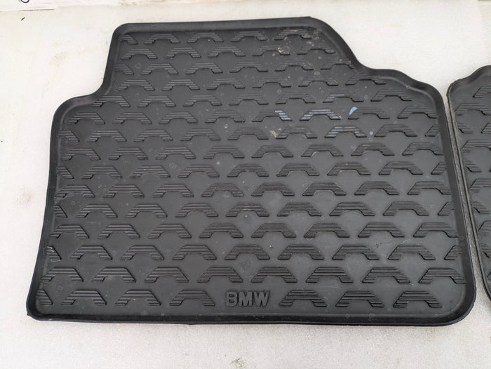 BMW E90 E91 325xi 335xi 330xi 328xi  AWD Rubber/Winter Floor Mat Floor Liner Set 51470427557/51470427558