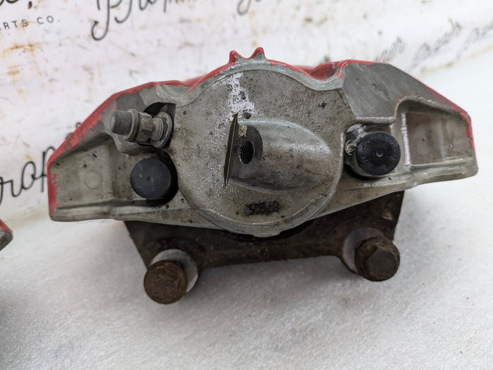 BMW E92 E93 E90 335xi 335i Front Brake Calipers 34116773201/34116773202