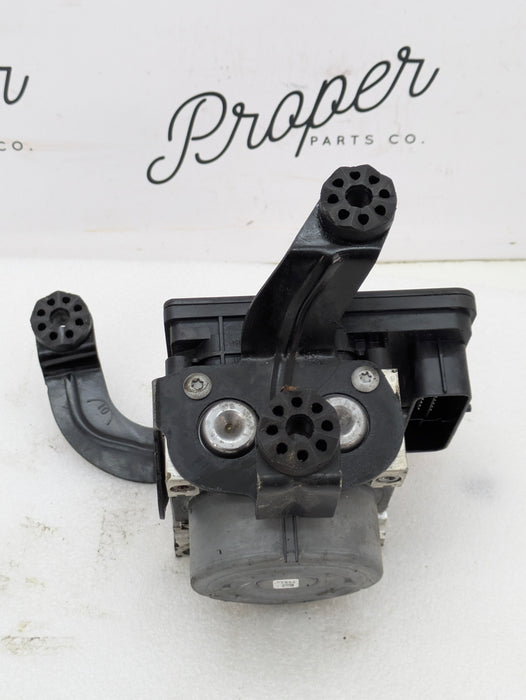BMW F32 F30 Anti-Lock Brake System ABS Pump/DSC Module 6868638