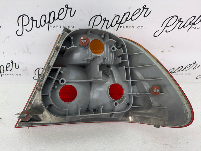 BMW E46 M3 330ci 328ci 325ci 323ci Coupe Rear Left Amber Tail Light Turn Signal 8364725