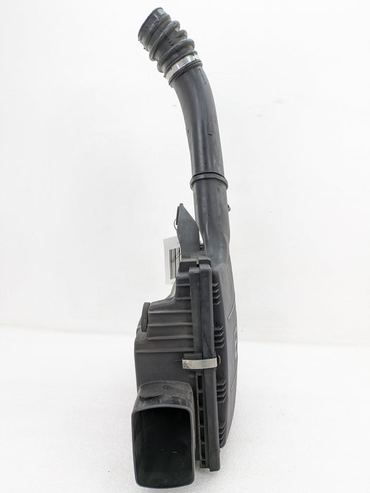 BMW E82 E88 E90 E92 E93 135i 335i 335xi N55 Engine Intake Air Box Filter Housing 7599284