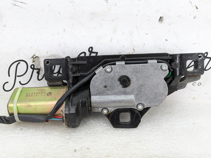 BMW E61 530xi 550i 545i 525xi Wagon Rear Trunk Lid Tailgate Power Lock 7114613