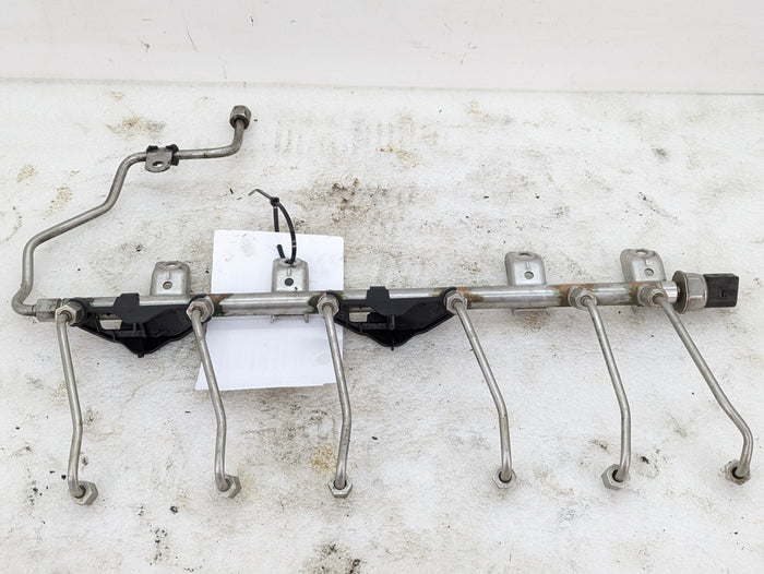 BMW E92 E90 E93 335i 335xi N54 Fuel Rail & Injector Lines 7575480/7536566