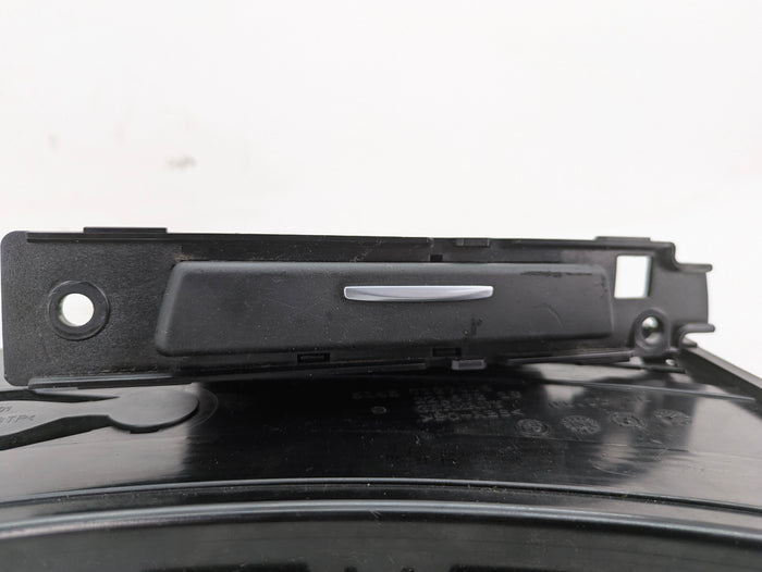 BMW E90 E91 E92 E93 3 Series Front Cupholder Black Set Pair 7127406/7127461