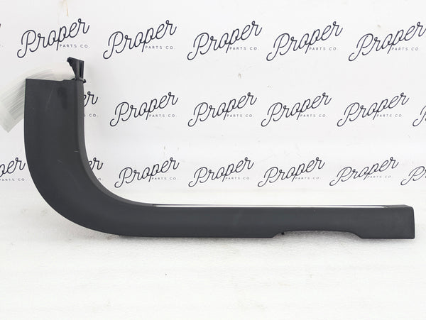 2021 Volvo V60 T6 R-Design Front Right Door Sill Trim 31468387
