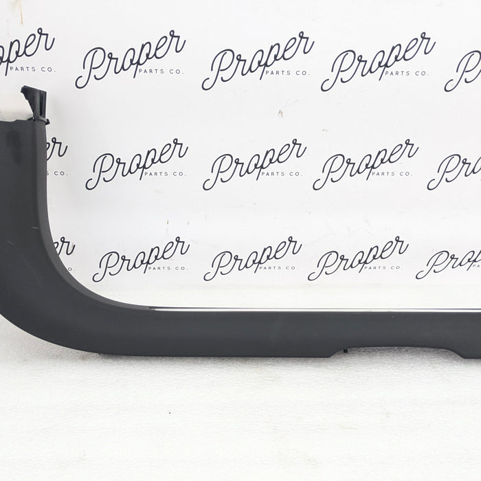 2021 Volvo V60 T6 R-Design Front Right Door Sill Trim 31468387